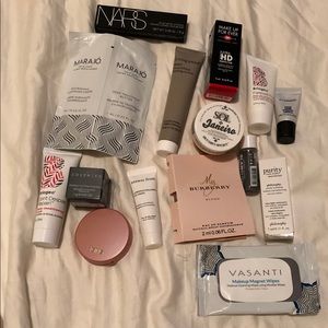 15 Assorted Beauty Samples